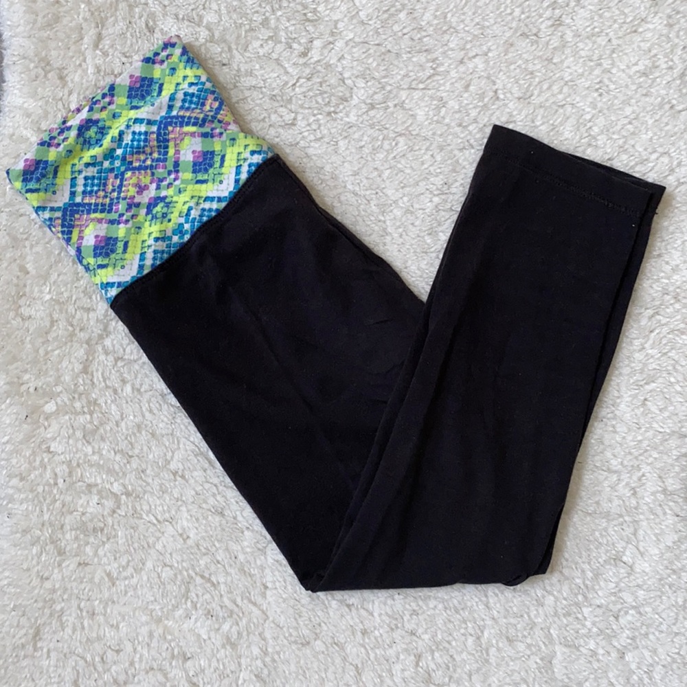 NWOT Athletic Black Calf Length Leggings